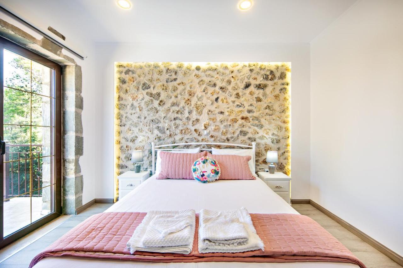 Filia Stone Villa Gouvia Exterior photo